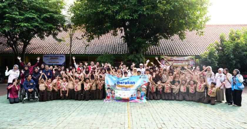 Gerakan Mengajar, PLN Hadirkan Edukasi Keselamatan Listrik untuk Siswa SD di Jakarta Selatan