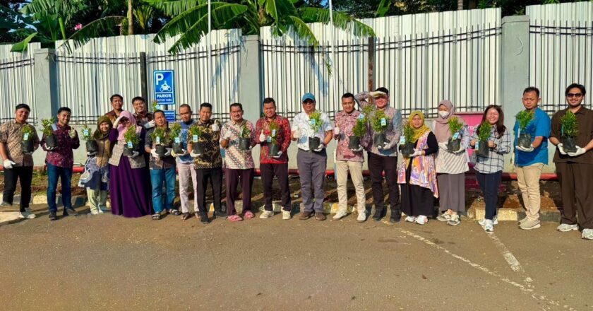 Satu Pegawai Satu Pohon, PLN UID Jakarta Raya Perkuat Budaya Peduli Lingkungan