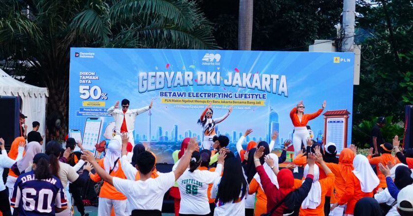 Ribuan Warga Padati CFD PLN Gebyar 499 DKI Jakarta, Manfaatkan Promo Tambah Daya dan Layanan PLN Mobile