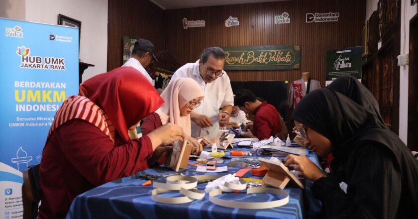 PLN UID Jakarta Raya Perkuat Ekosistem UMKM Kreatif, Lahirkan Pembatik Muda Siap Bersaing di Pasar