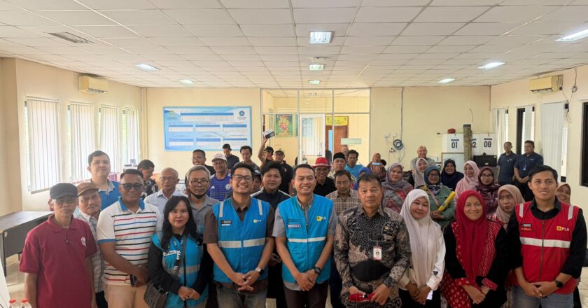 Jelang Hari Pelanggan Nasional, PLN Edukasi Warga Jurumudi tentang Keselamatan Listrik dan Promo Tambah Daya