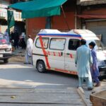 21 Orang Tewas dan Seratusan Luka Akibat Bom Mobil Terjang Masjid Kompleks Polisi di Pakistan