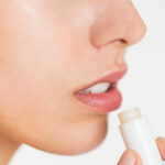 15 Tips Mengatasi Bibir Kering