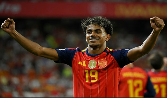Yamal Menggila saat Spanyol Bantai Kroasia, De La Fuente Puji Sihir Sang Bintang Muda