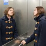 Bukan sekadar untuk Bercermin, Ini Fungsi Cermin di Dalam Lift