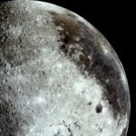 Bukan Sekadar Abu-Abu, Astronaut Artemis II Ungkap Keberagaman Warna Permukaan Bulan